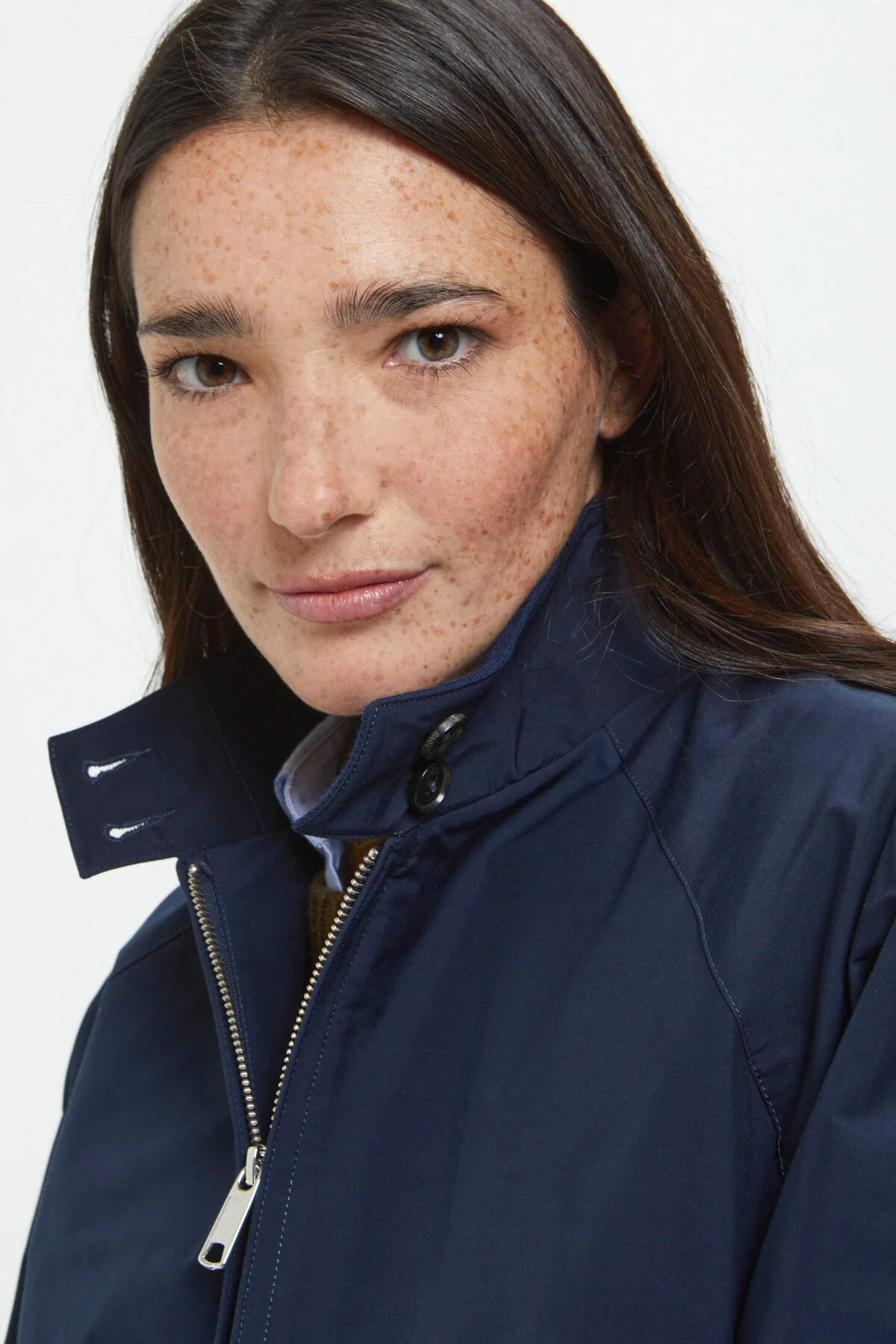 G9 Woman - Image 4